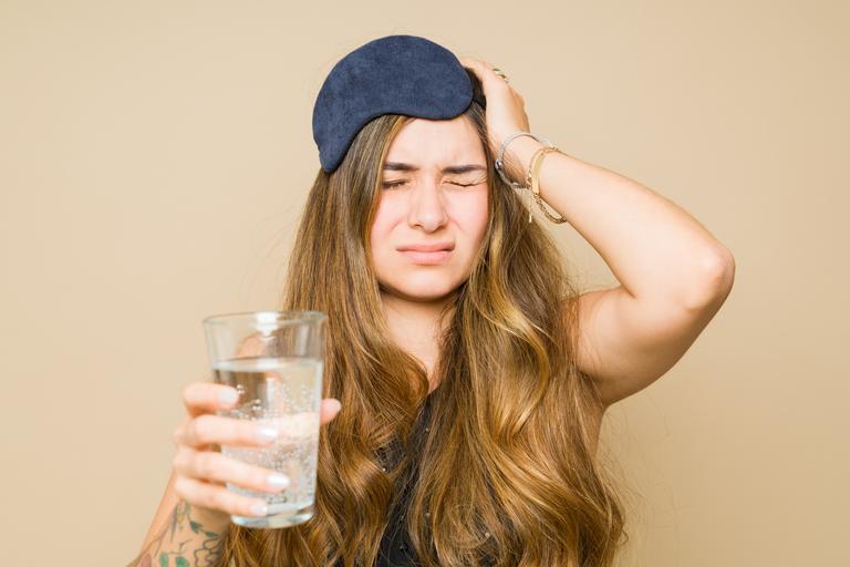 Doctor reveals exactly how many drinks it takes to make you hungover