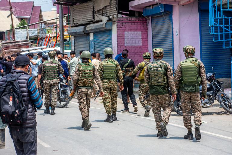 India accuses Pakistan of using retaliatory high-speed missiles as conflict escalates India accuses Pakistan of using retaliatory high-speed missiles as conflict escalates